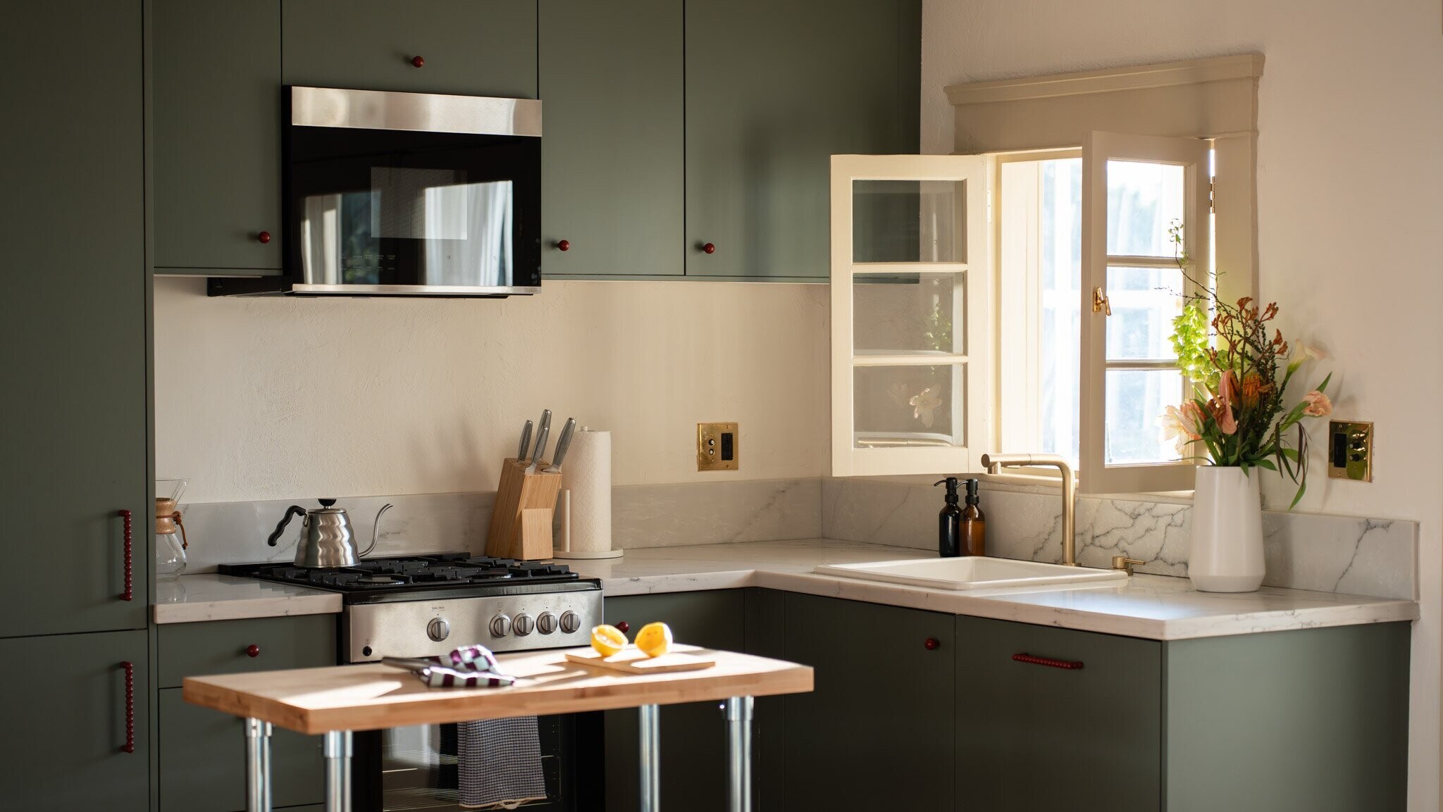 Building Photo - 3907 Berenice Pl