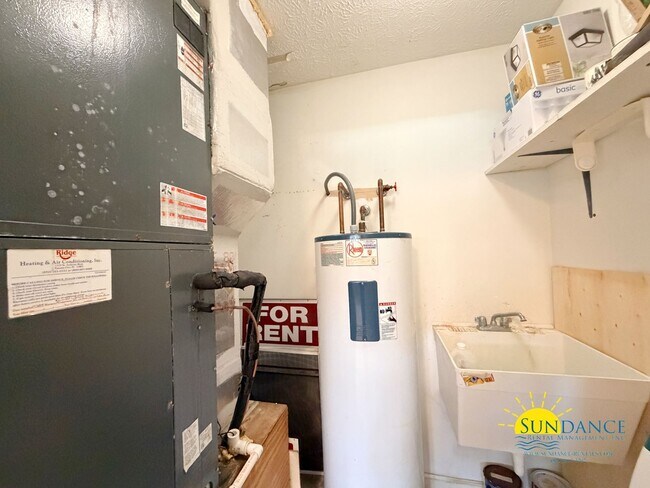 Building Photo - Coastal Comfort Living with Private Beach Access Just Off 30A!