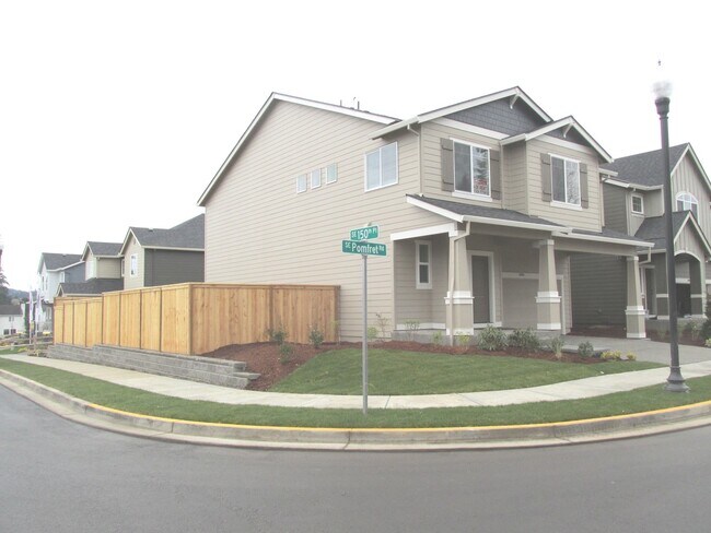Building Photo - Clackamas-Happy Valley Area, 4 Br 2.5 bth ...