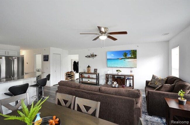 Building Photo - 8425 Williamstown Dr