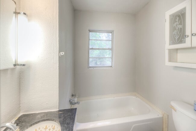 Building Photo - 159 Beamon Dr