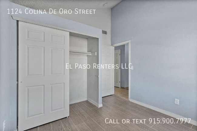 Building Photo - 1124 Colina De Oro St