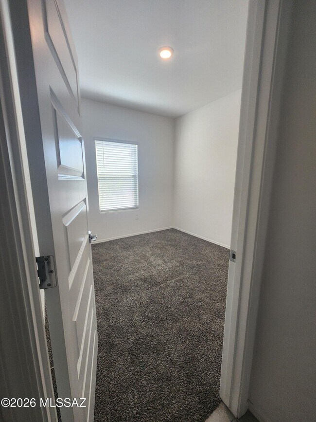 Building Photo - 3463 N Kellen Cyn Ct