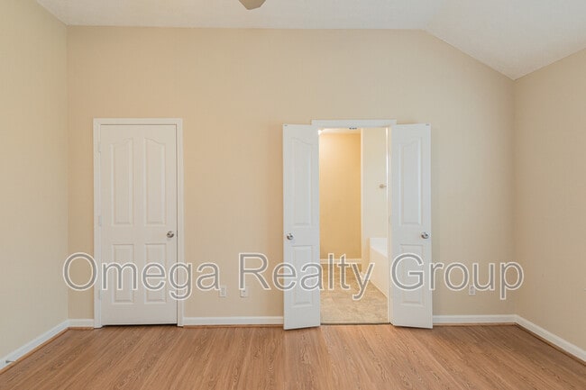 Building Photo - 614 River Birch Dr