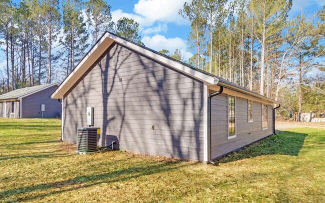 Building Photo - 43 Privet Dr