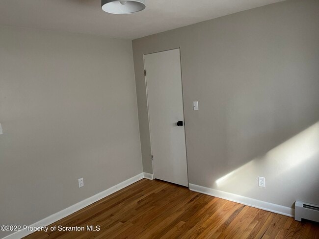 Building Photo - 303 E Drinker St