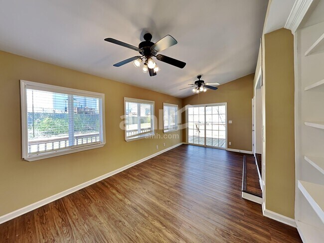 Building Photo - 1804 Lowell Ct