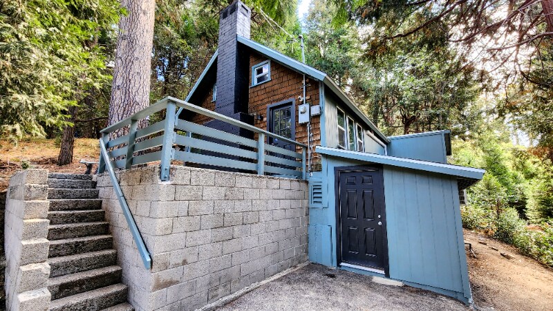 Building Photo - 480 Valley Rd