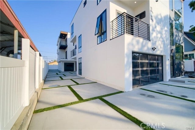 Building Photo - 618 Mariposa Ave