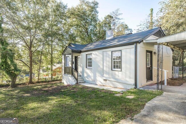 Building Photo - 1930 Northbrook Ave