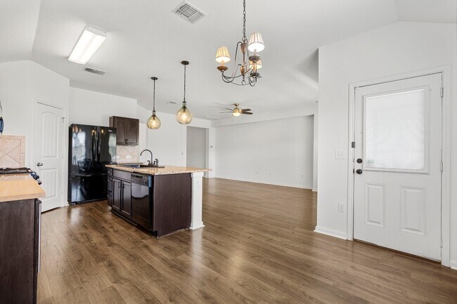 Building Photo - 185 Rafe Ct