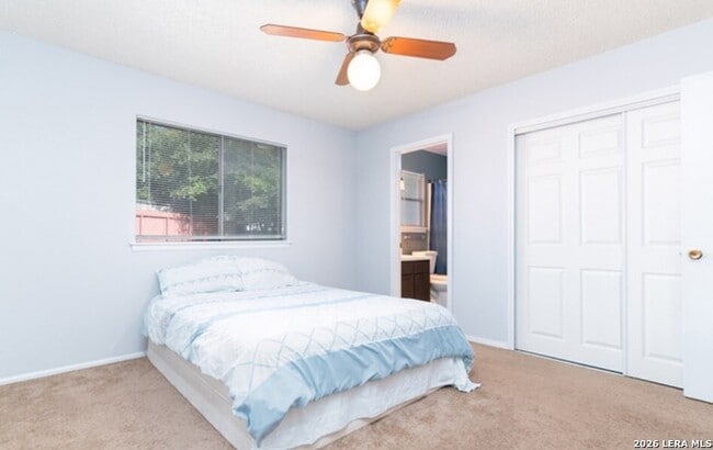 Building Photo - 5855 Cliffmont Dr