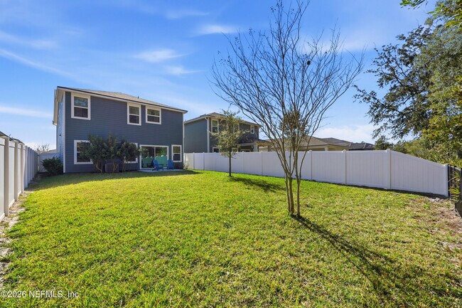 Building Photo - 184 Dahlia Falls Dr