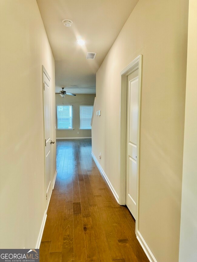 Building Photo - 7062 Mimosa Blf