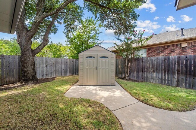 Building Photo - 1600 Viki Lynn Ct