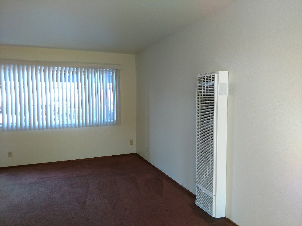 Building Photo - 1600 Fischer Ave