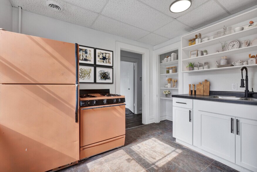 Building Photo - 808 Vine St