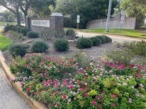 Building Photo - 7411 Creekfield Dr