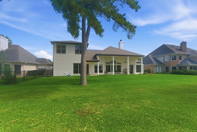 Building Photo - 108 Somerton Dr