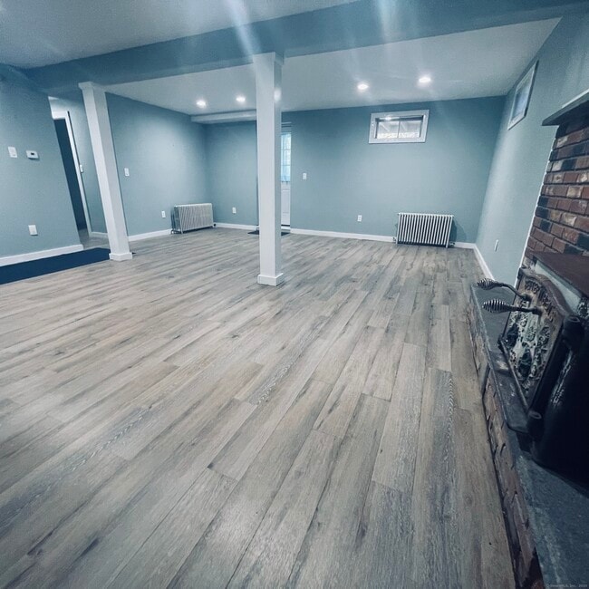 Building Photo - 205 Colonel Ledyard Hwy