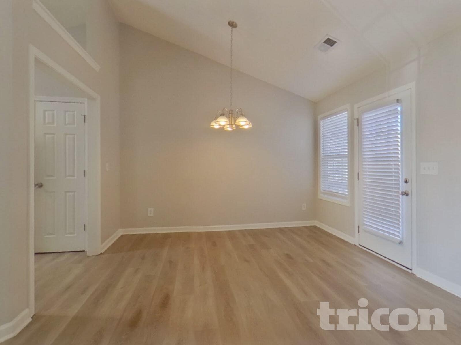 Building Photo - 299 Greystone Cir