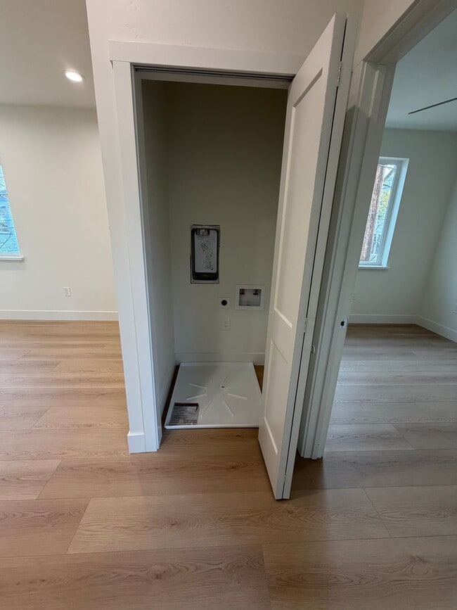 Building Photo - 2420 Kayak Alley