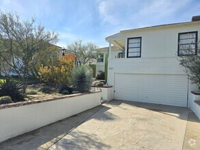 Building Photo - Charming 3-Bedroom Home for Rent Near Cal ...