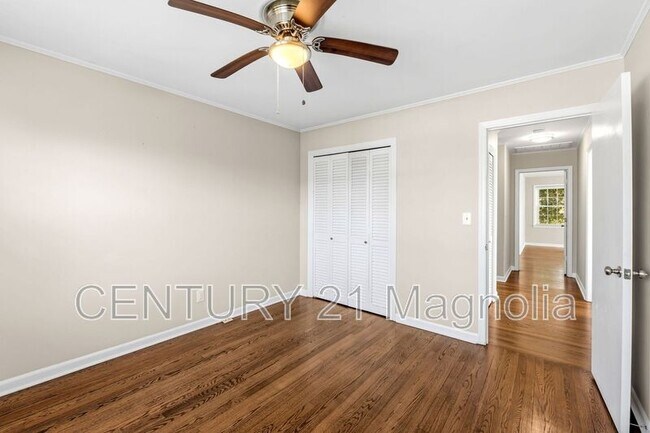 Building Photo - 311 Gardners Mill Ct