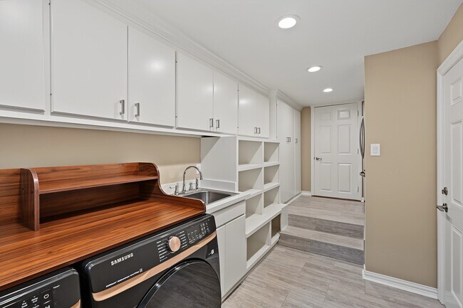 Building Photo - 3514 Corondo Ct