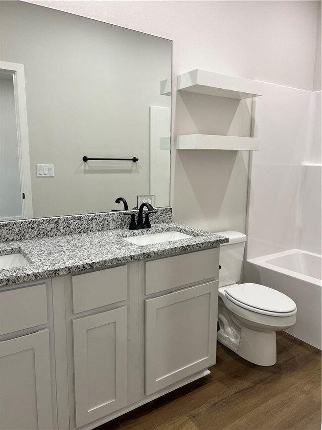 Building Photo - 570 Cosmos St