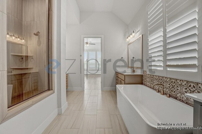 Building Photo - 144 Arbolado Lp