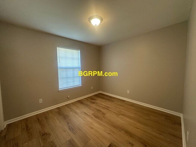 Building Photo - 9 Bradburn Rd