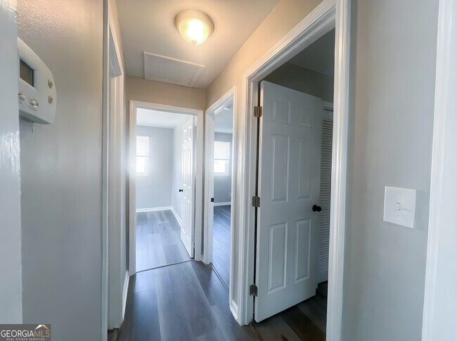 Building Photo - 3730 Clovis Ct NW