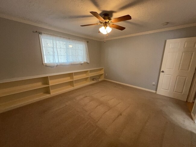 Building Photo - 2972 Gessner Rd