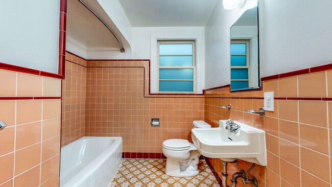 Building Photo - PURE Property Management -  Charming 2BR/1...