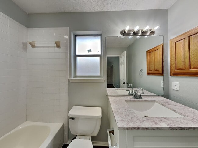Building Photo - Newly Renovated 3-Bed, 2-Bath Home in Southwest Fort Worth – Modern Upgrades & Spacious Backyard!