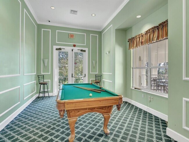 Building Photo - 5095 Fairways Cir