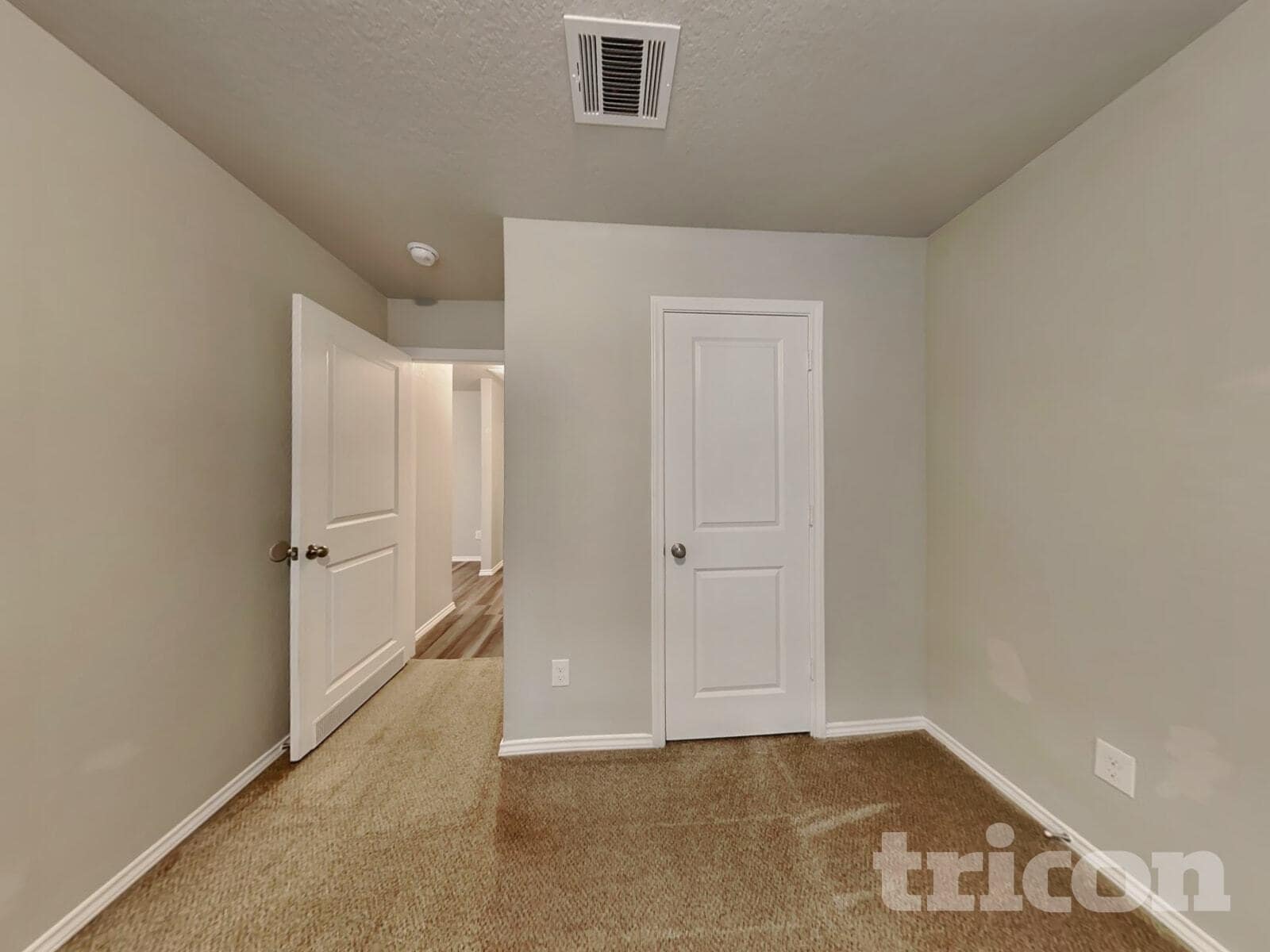 Building Photo - 2423 Pechora Pipit