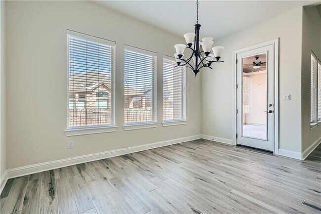Building Photo - 1412 Saddlespur Ln