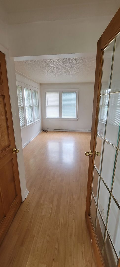 Building Photo - AVAILABLE JUNE 2025 - 4 Bed, 1 Bath, Near ...