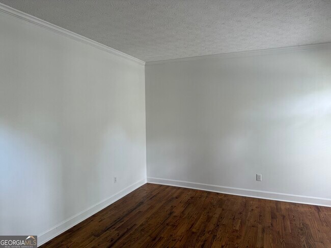 Building Photo - 455 Waterway Dr SW