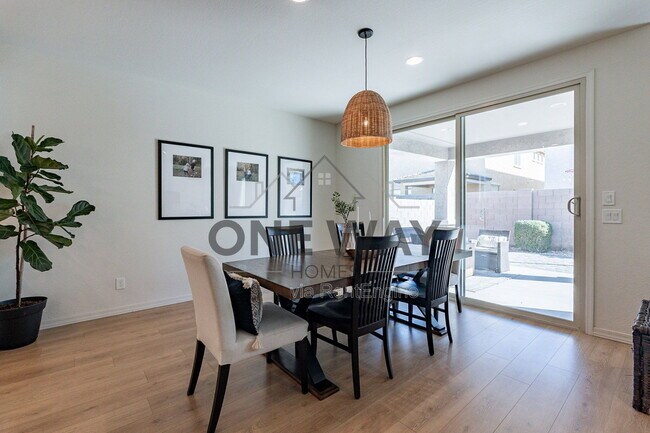 Building Photo - 5411 S Canyon Rim