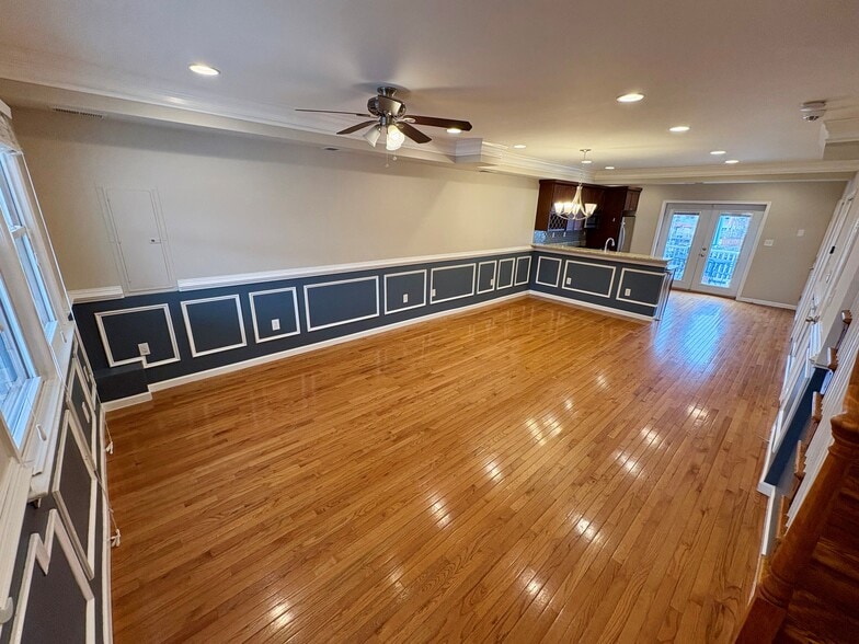 Living Room - 1916 C St NE