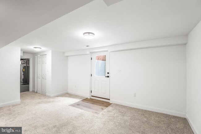 Building Photo - 313 Windsor Ct