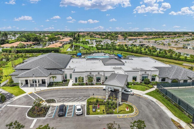 Building Photo - 5910 Via Delray Blvd