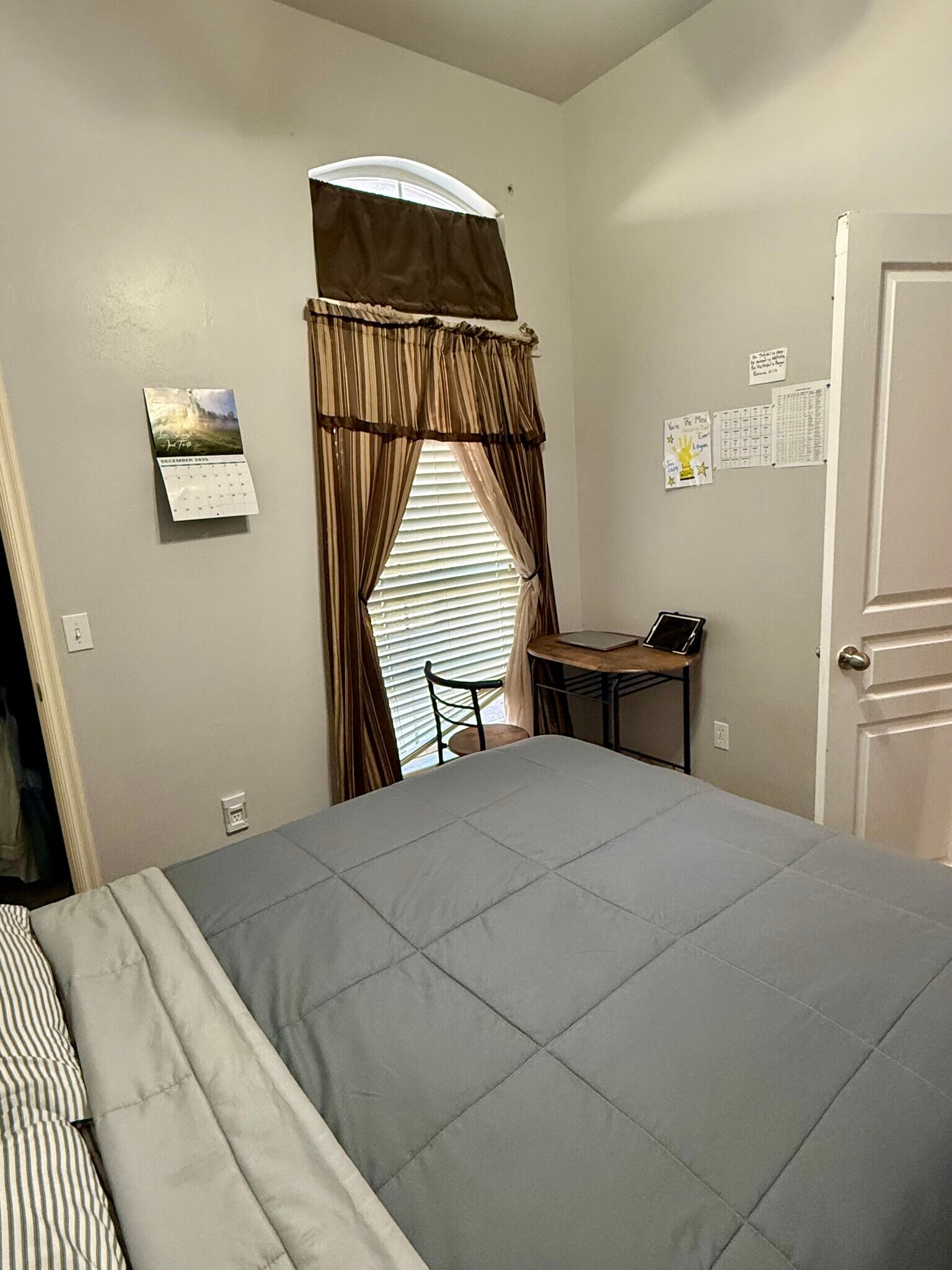 Building Photo - 15805 Prairie Run Dr