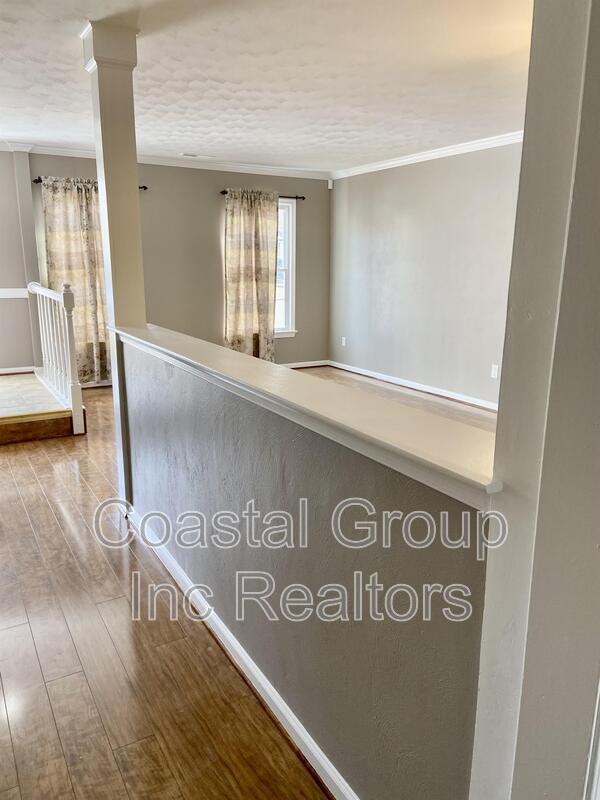 Building Photo - 247 Windbrooke Ln