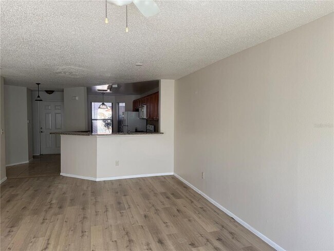 Building Photo - 7522 Sugar Bend Dr