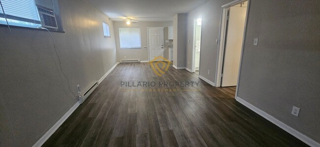 Building Photo - Renovated 1-Bedroom at Campbell Apartments Near Downtown Available NOW!