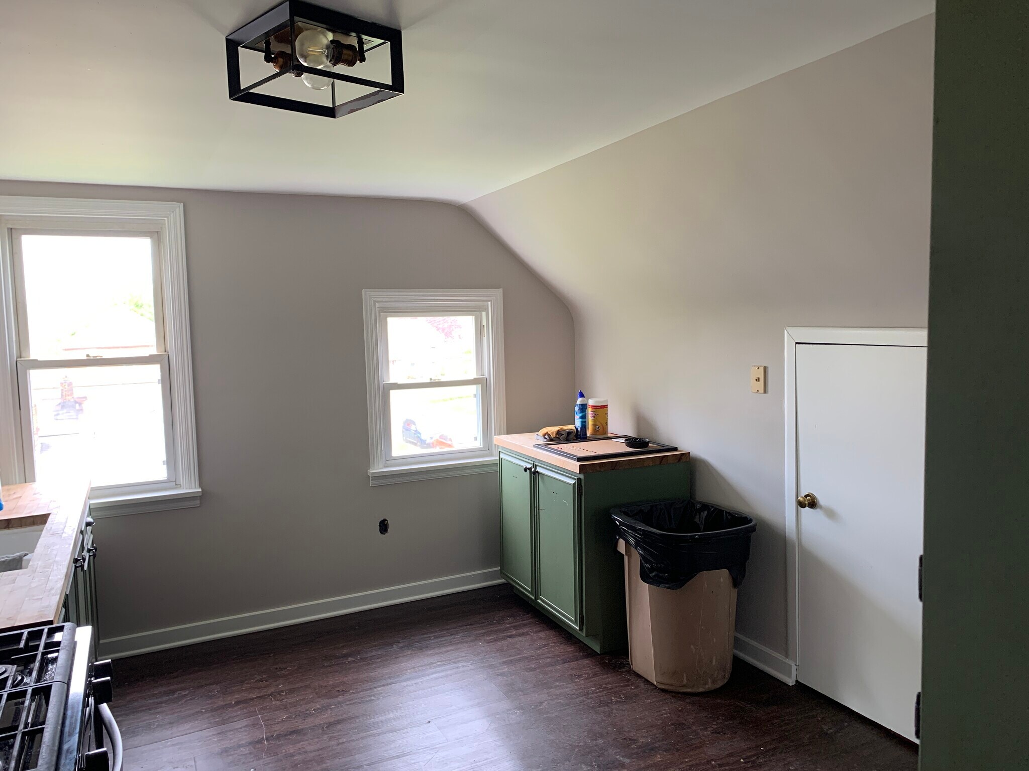 Building Photo - 804 Bauman Ave